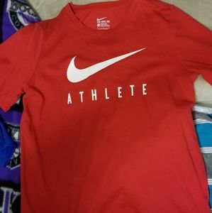 Nike Short Sleeve Tee